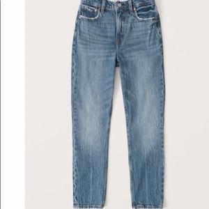 NWT Abercrombie Curve Love Skinny Jeans